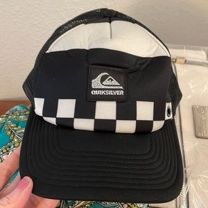 Quiksilver black hat